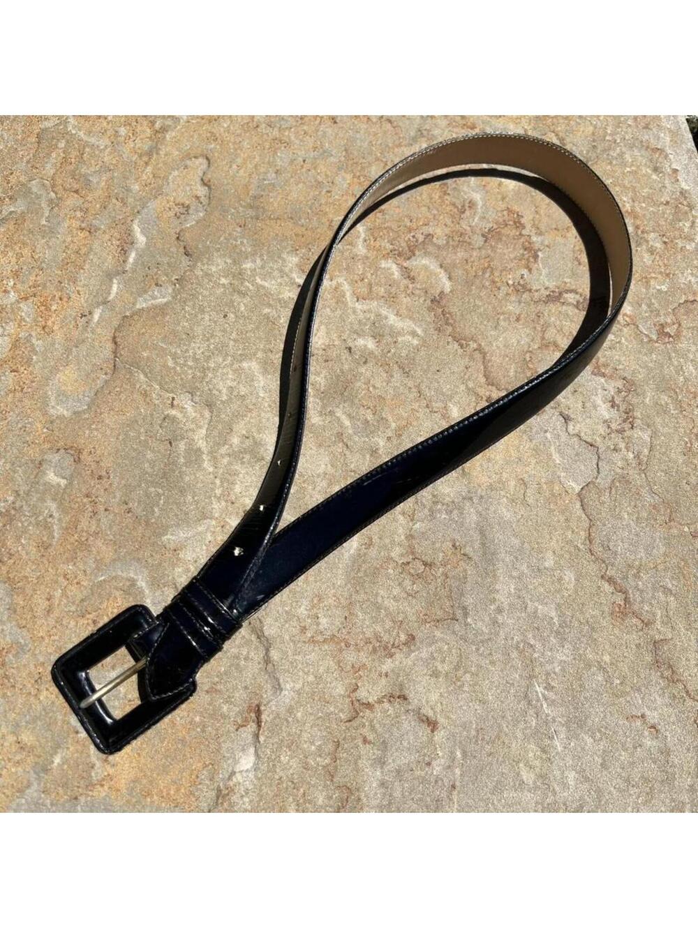 Neo-Vintage 90s Black Patent Leather Belt